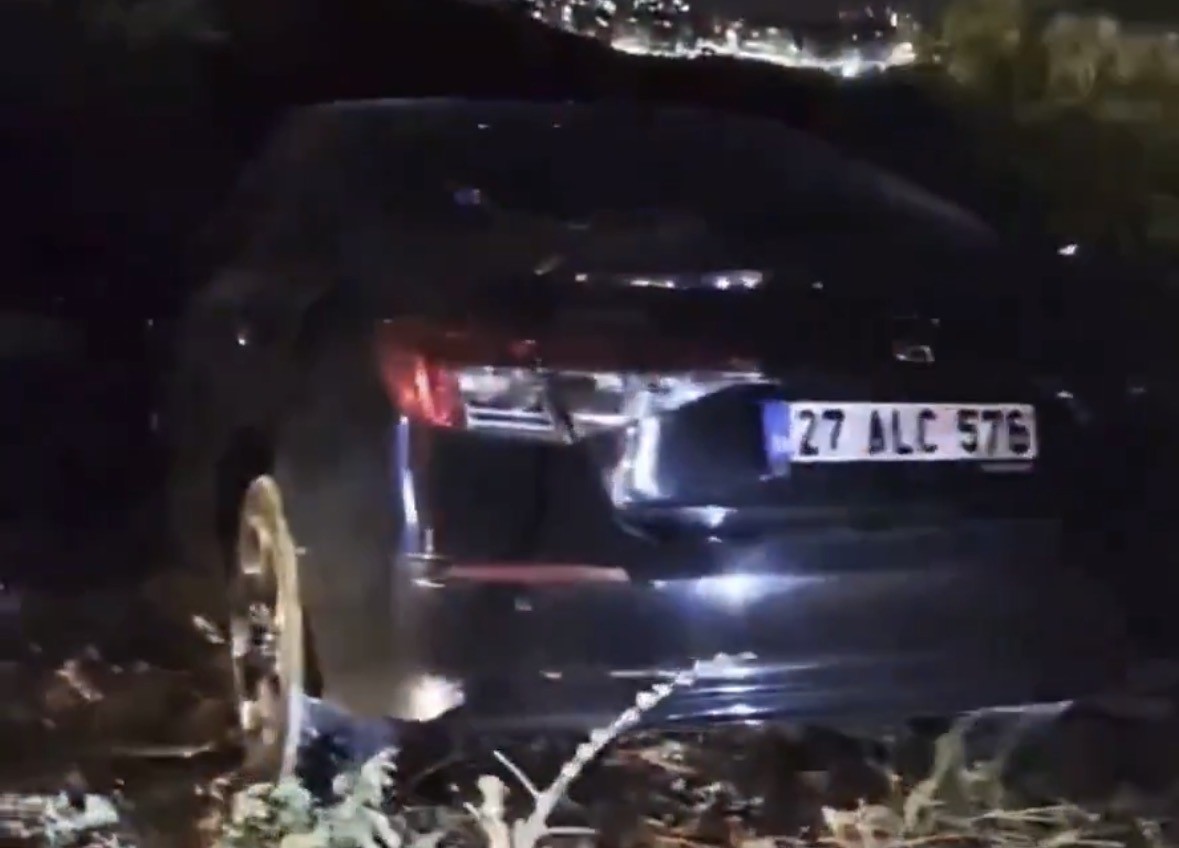 Metrelerce Savrulan Araçlar, Korkunç Son 1 Ölü, 3 Ağır Yaralı (3)