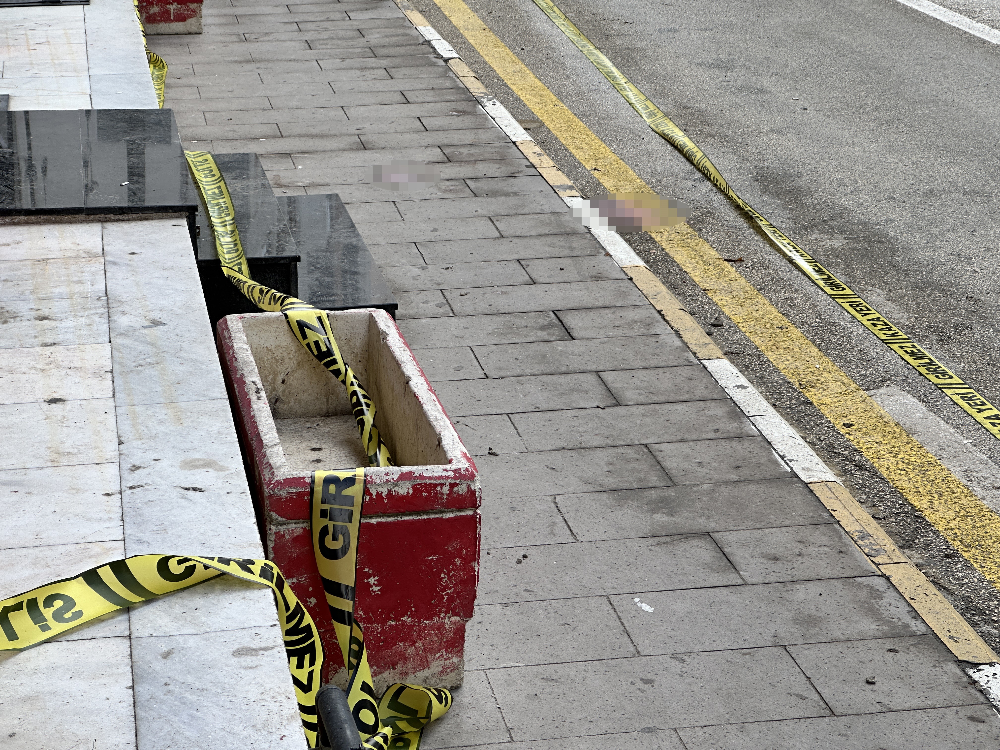 Otel Odasında Feci Son 20 Yaşındaki Kadın 5. Kattan Düşerek Öldü (2)