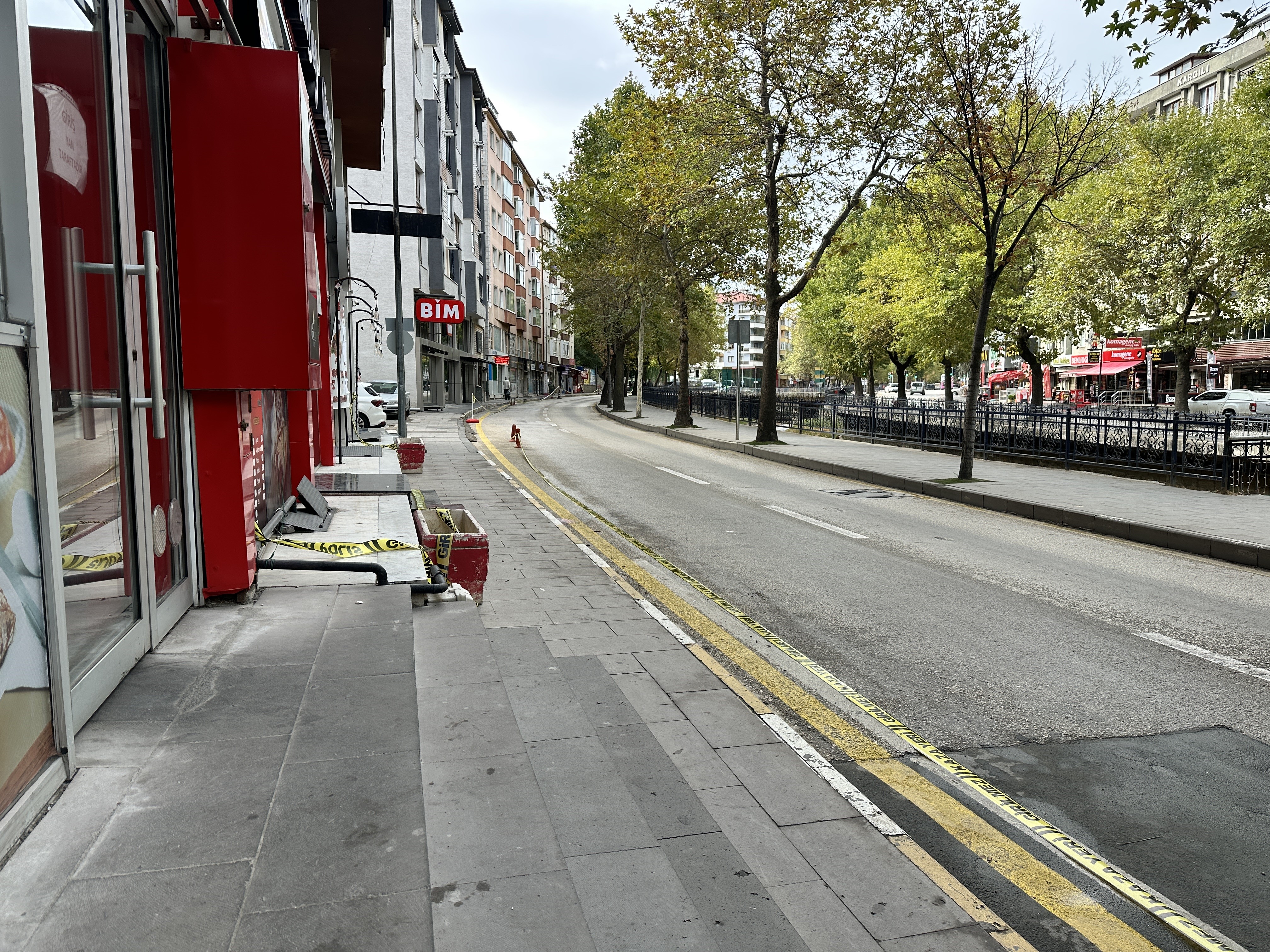 Otel Odasında Feci Son 20 Yaşındaki Kadın 5. Kattan Düşerek Öldü (4)