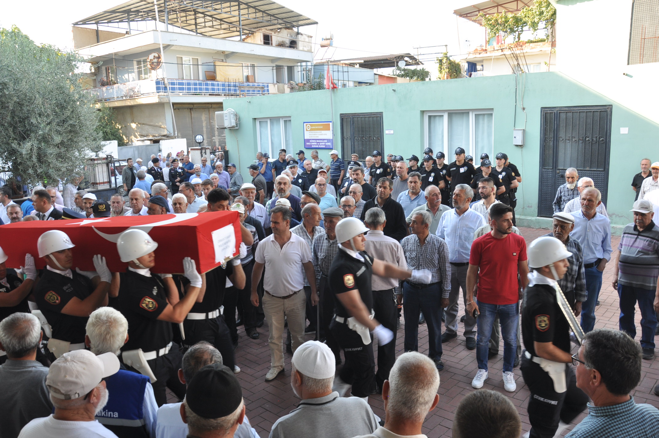 Polis Osman Yaman (26)