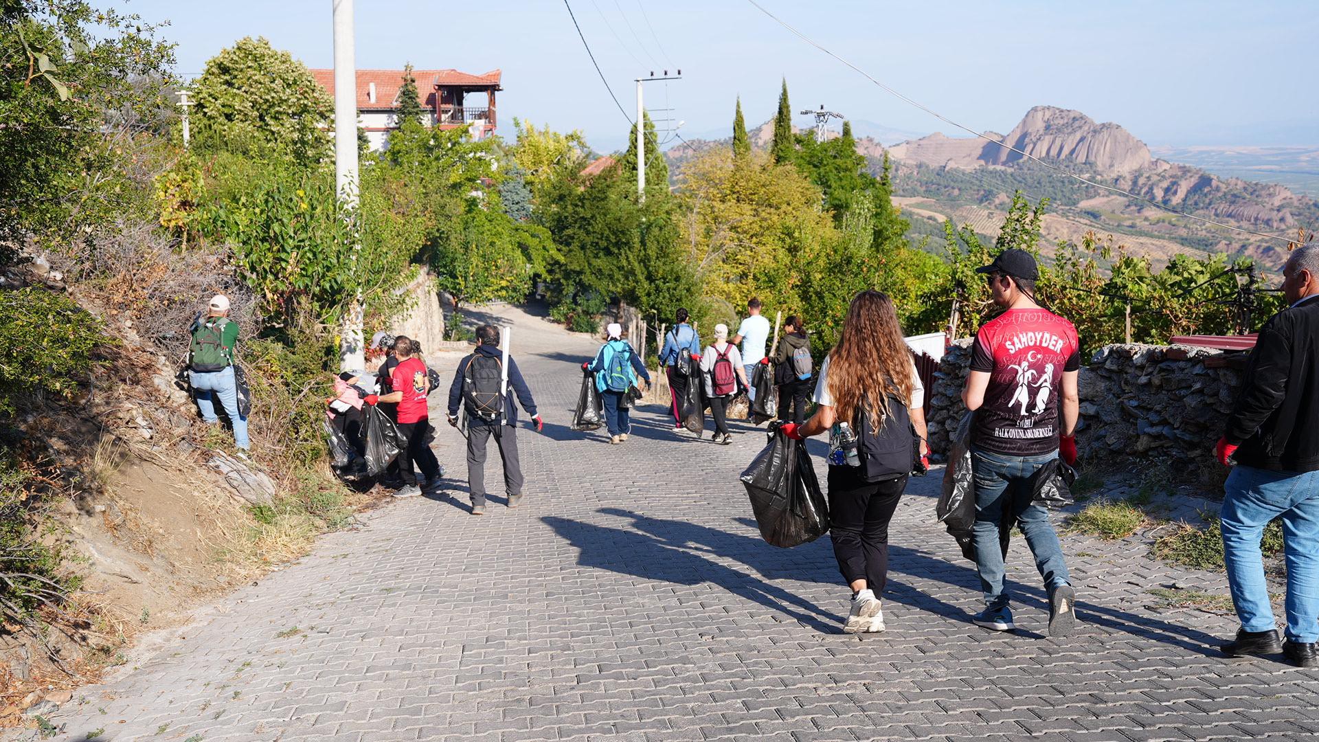 Salihli Gönüllü (7)