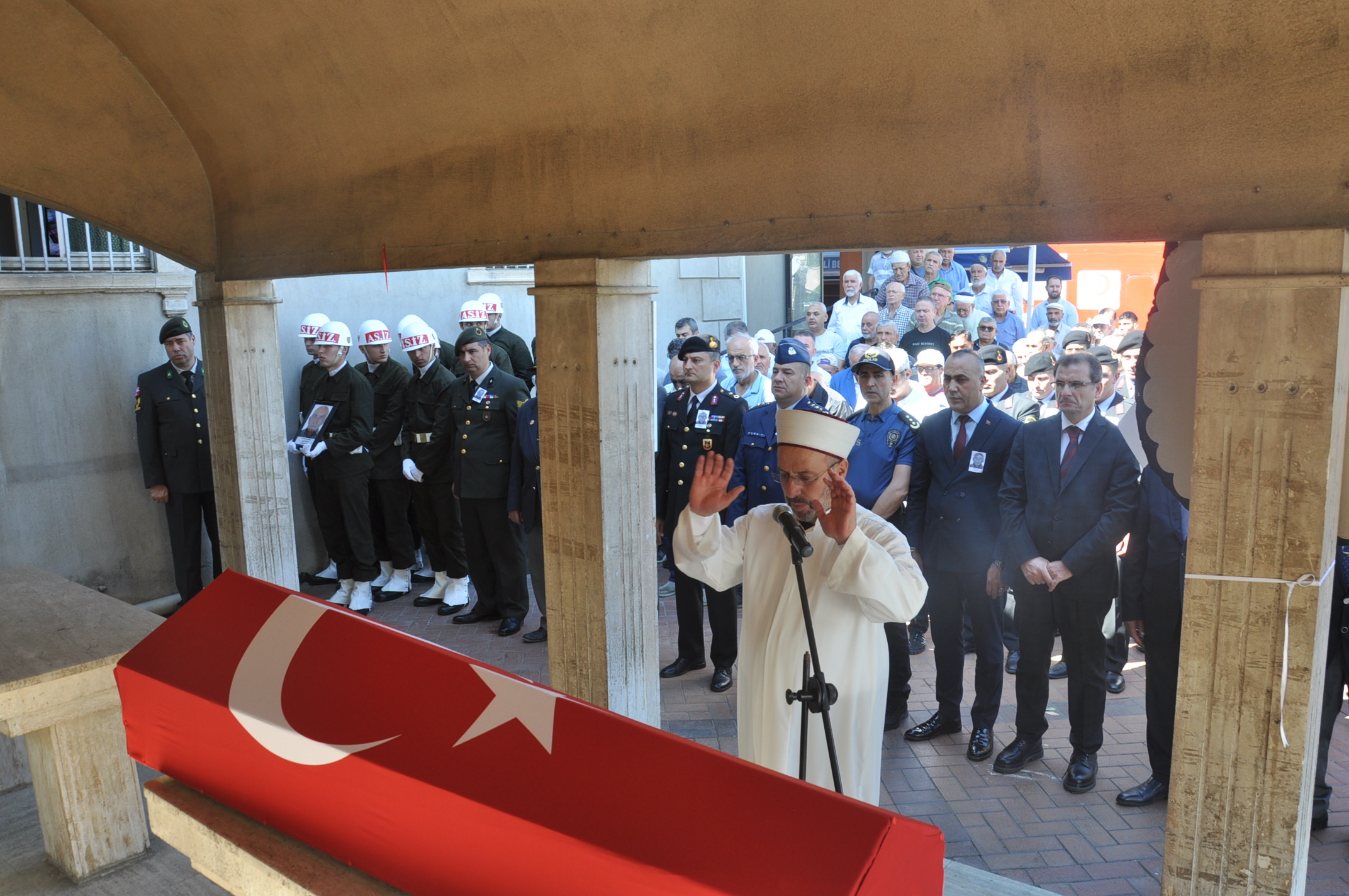 Salihlide Kibris Gazisi Aziz Karaya Son Veda (6)