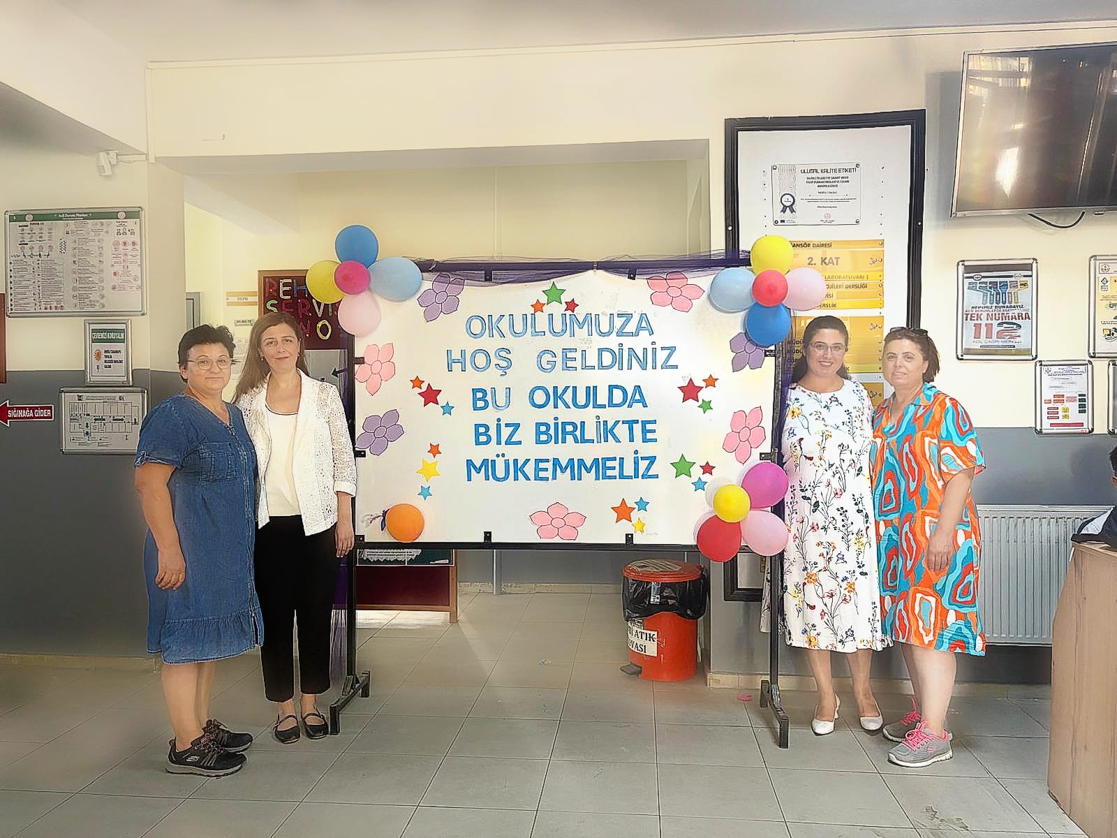 Sali̇hli̇'de Öğrenci̇ler (1)