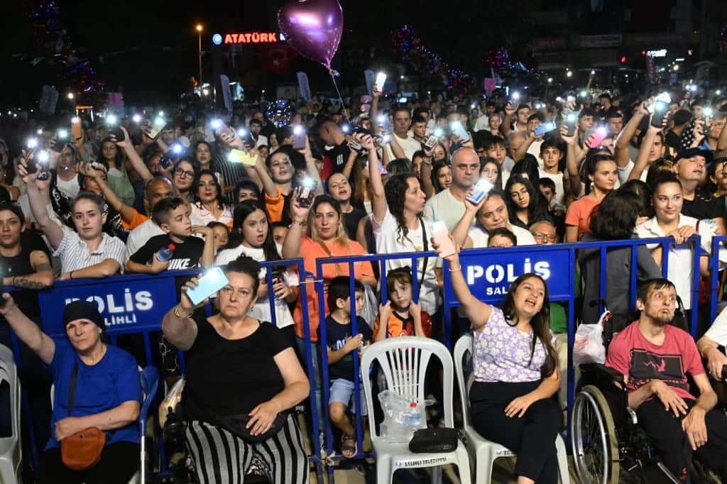 Salihlide Unutulmaz Konser (5)