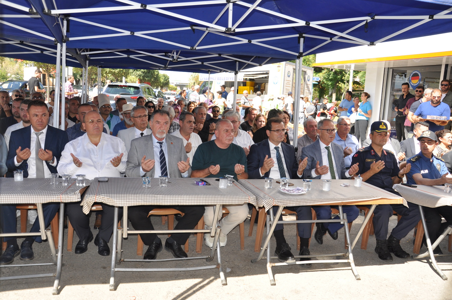 Salihlide Yilin Ahisi Belli Oldu 40 Yillik Derici Yilin Ahisi Secildi (13)