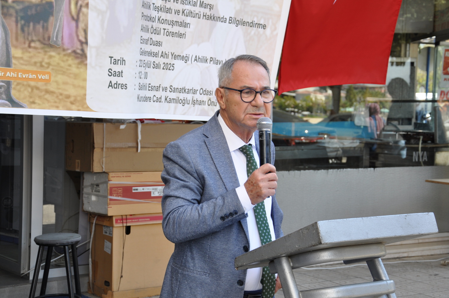 Salihlide Yilin Ahisi Belli Oldu 40 Yillik Derici Yilin Ahisi Secildi (19)