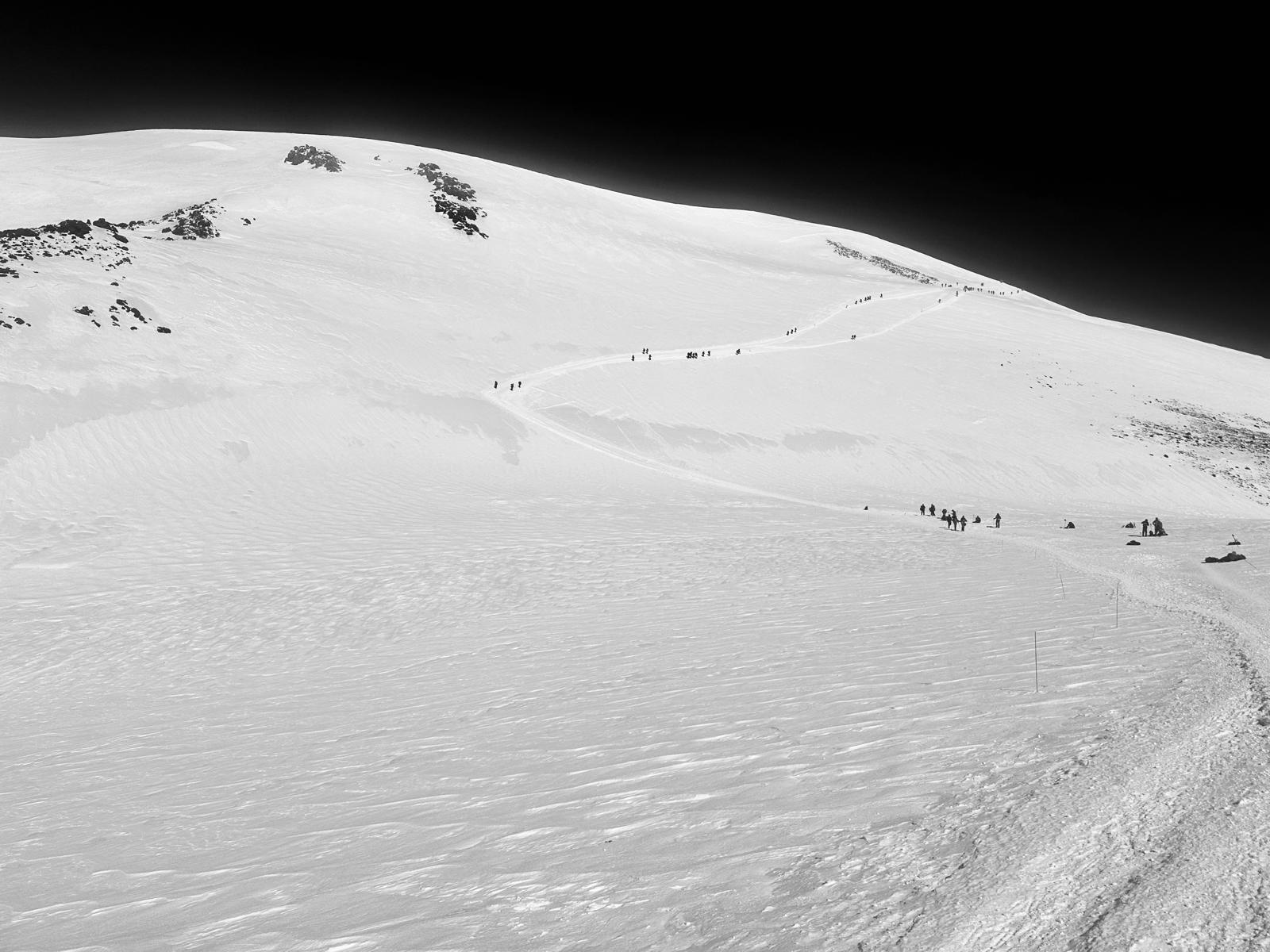 Salihlili Dağcıdan Rusya’nın En Yüksek Zirvesine Zorlu Tırmanış (1)