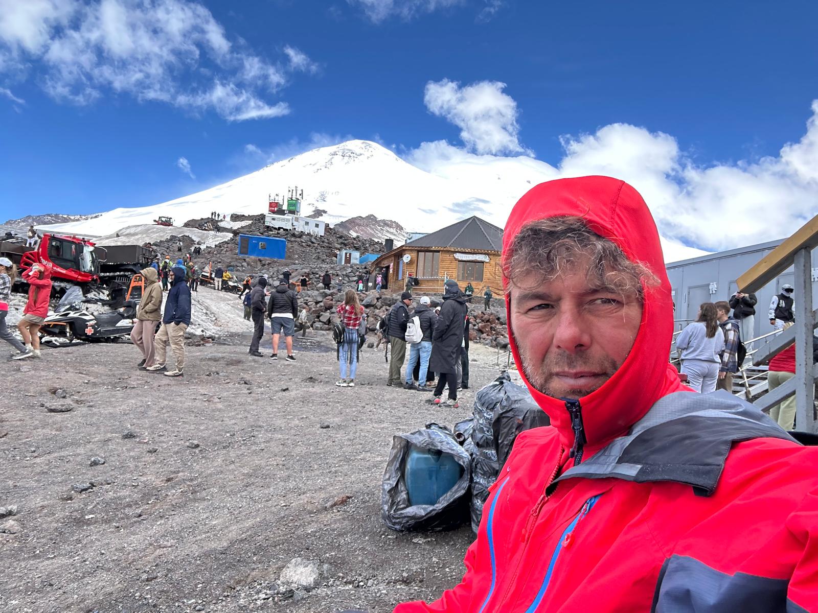 Salihlili Dağcıdan Rusya’nın En Yüksek Zirvesine Zorlu Tırmanış (5)