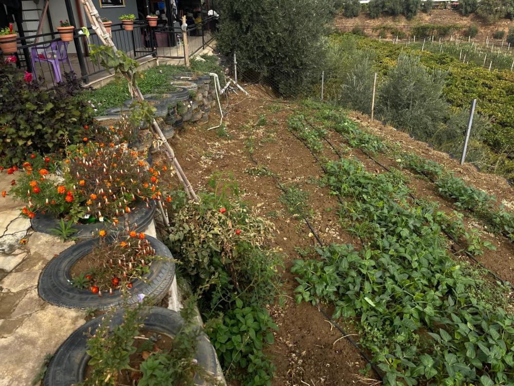 Sarigollu Ciftciden Ornek Geri Donusum Projesi (5)