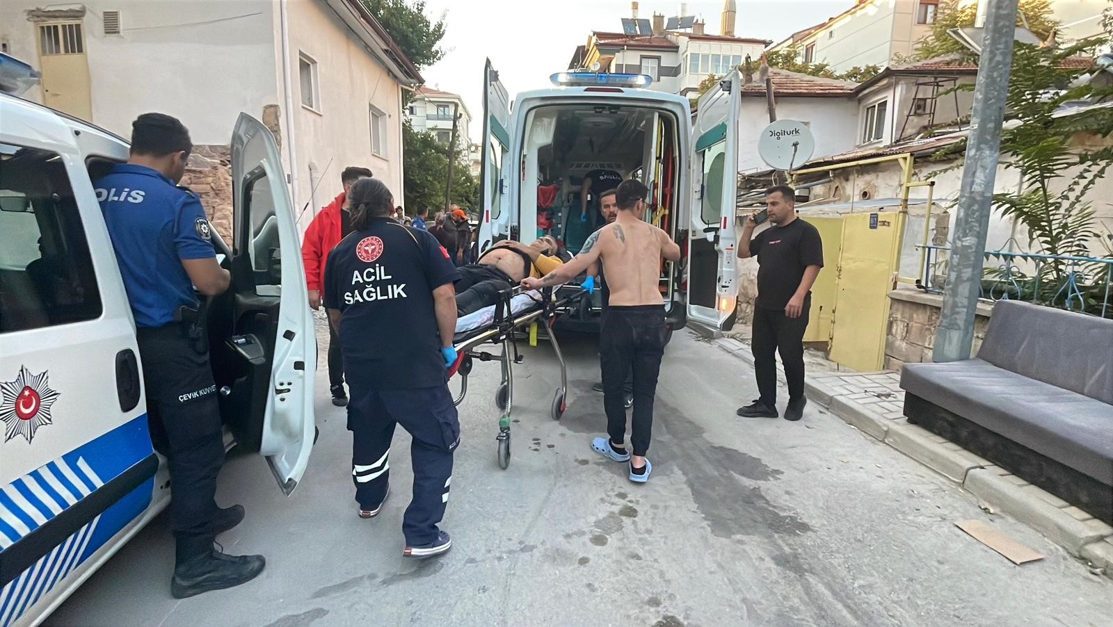 Seyir Halindeyken Bıçaklandı, Aracıyla Kaza Yaptı! Korkunç Olayda Hayatını Kaybetti (5)