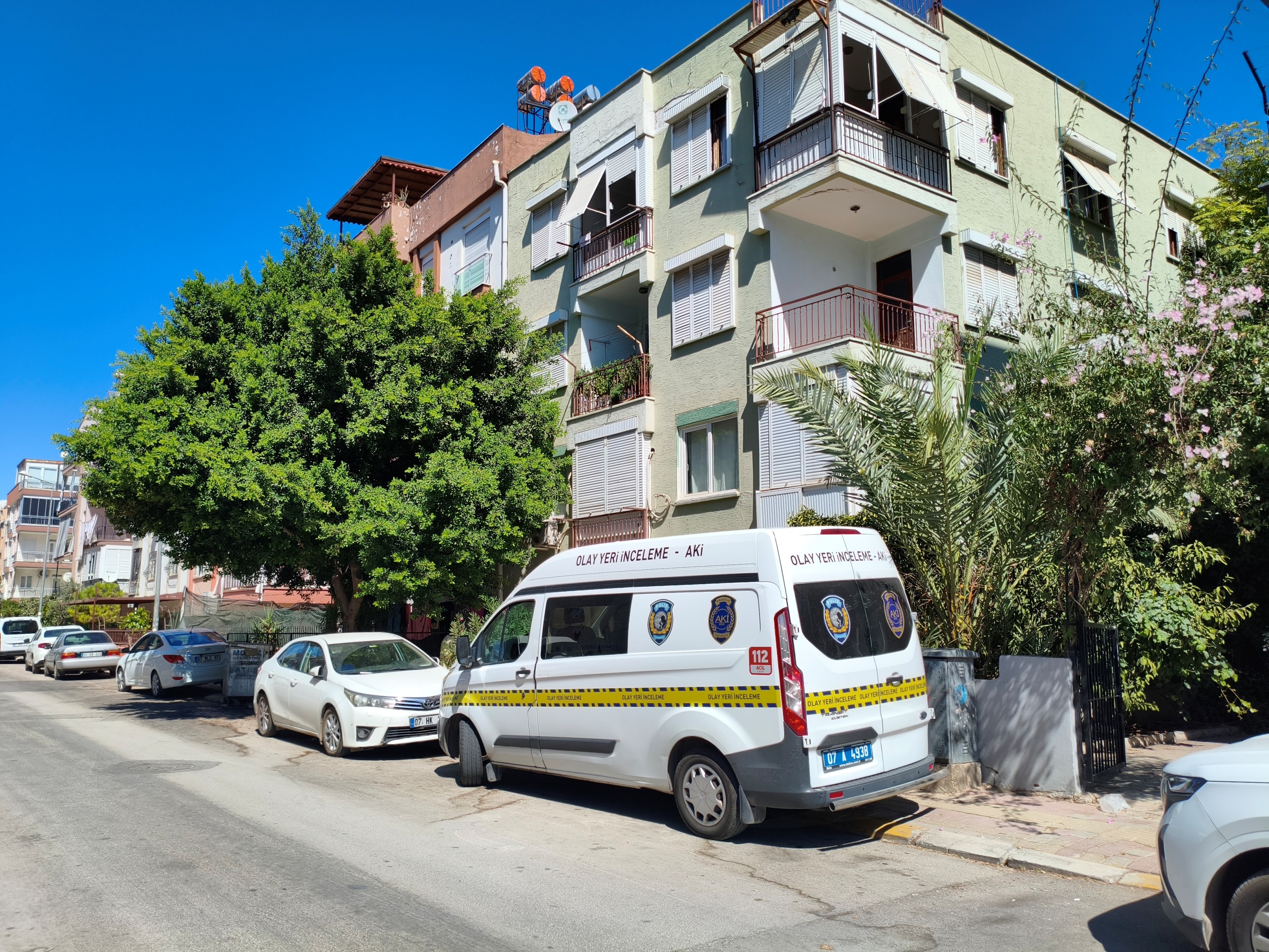 Şoke Eden Olay Oğlu, Babasının Cesediyle 3 Gün Aynı Evde Yaşamış (4)