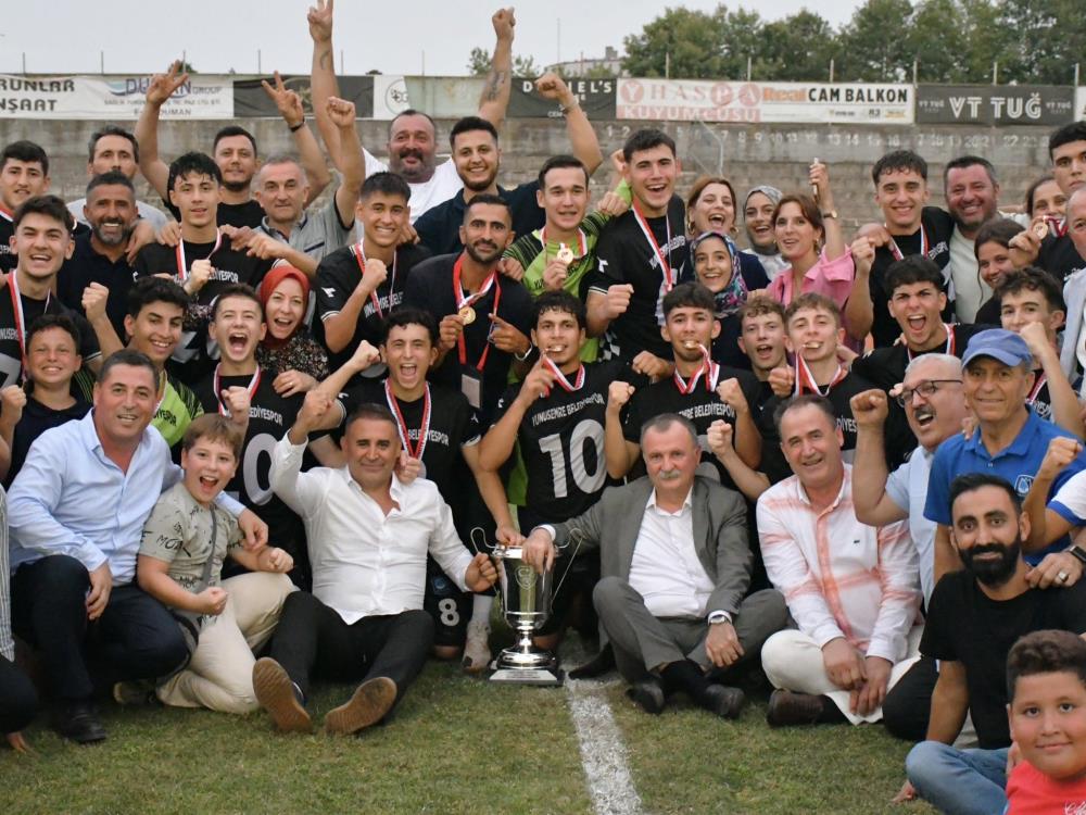 Yunusemre Belediyespor U17 Takimi Amator Ligde Mucadeleye Basladi (3)