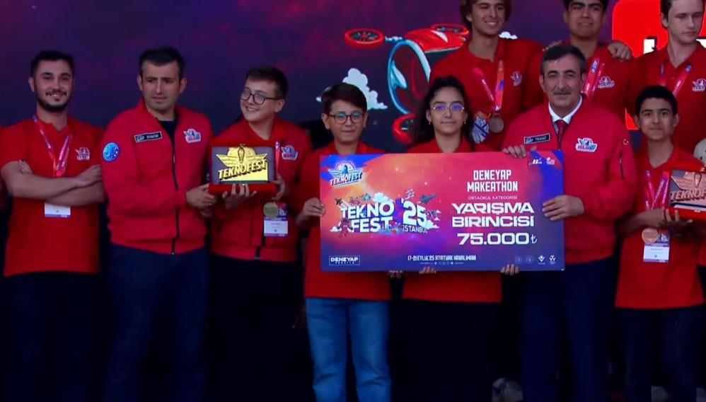 Yunusemreli Ogrenciler Teknofestte Zirveye Cikti Manisanin Gururu Oldular (1)