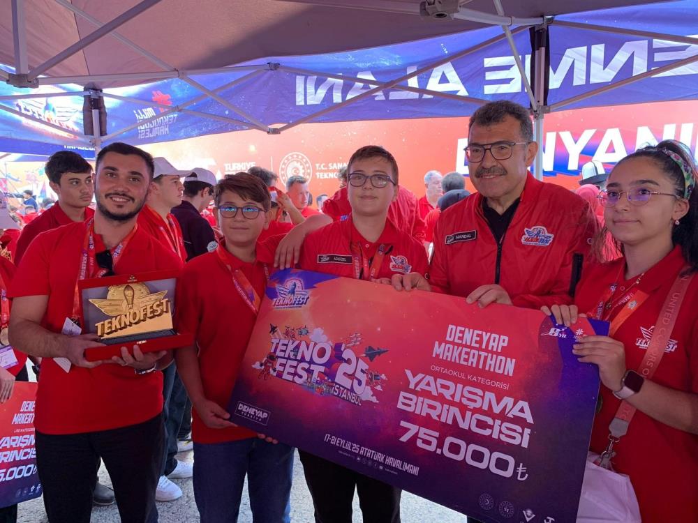 Yunusemreli Ogrenciler Teknofestte Zirveye Cikti Manisanin Gururu Oldular (4)