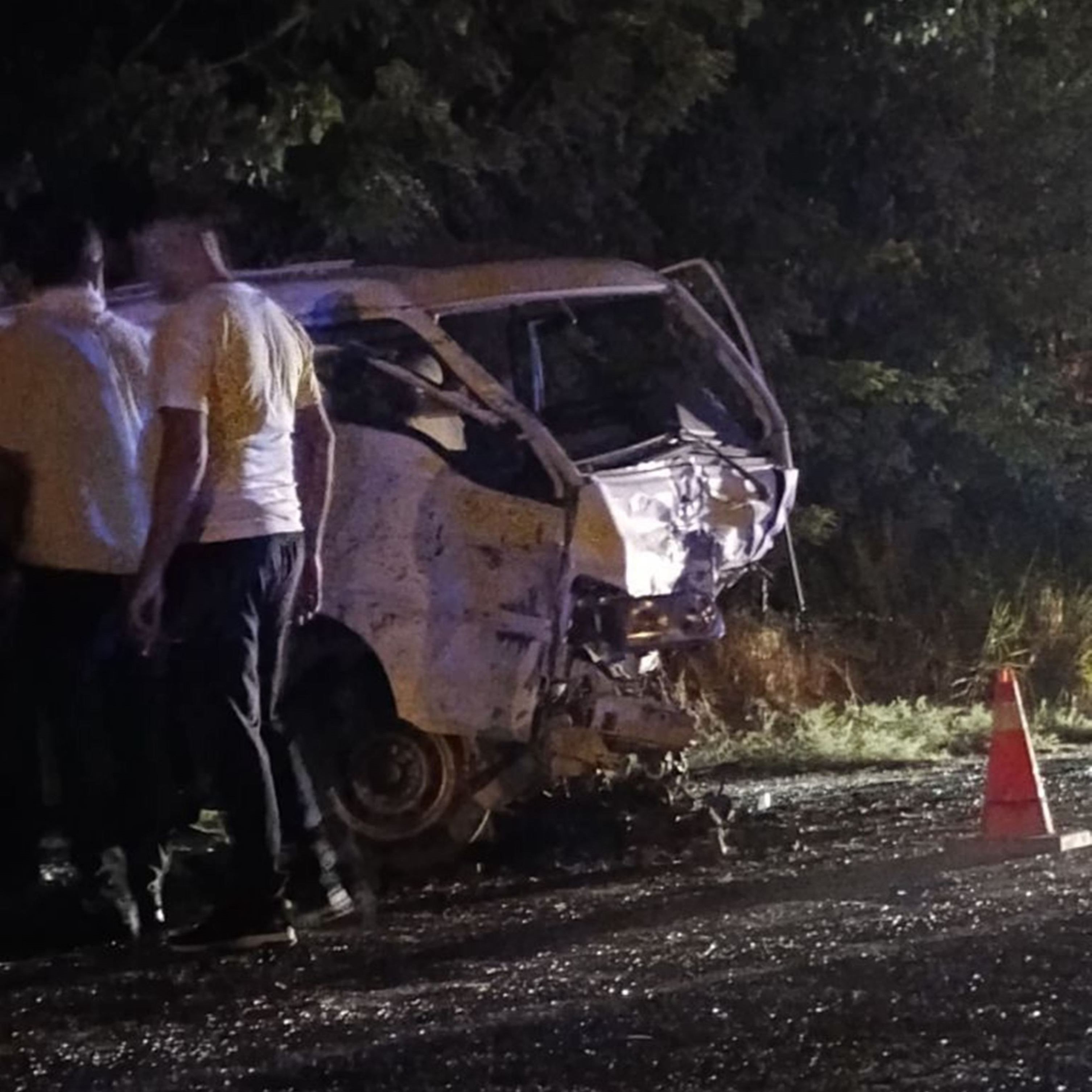 Zincirleme Kazada Araç Hurdaya Döndü! 1 Ölü, Çok Sayıda Yaralı (2)