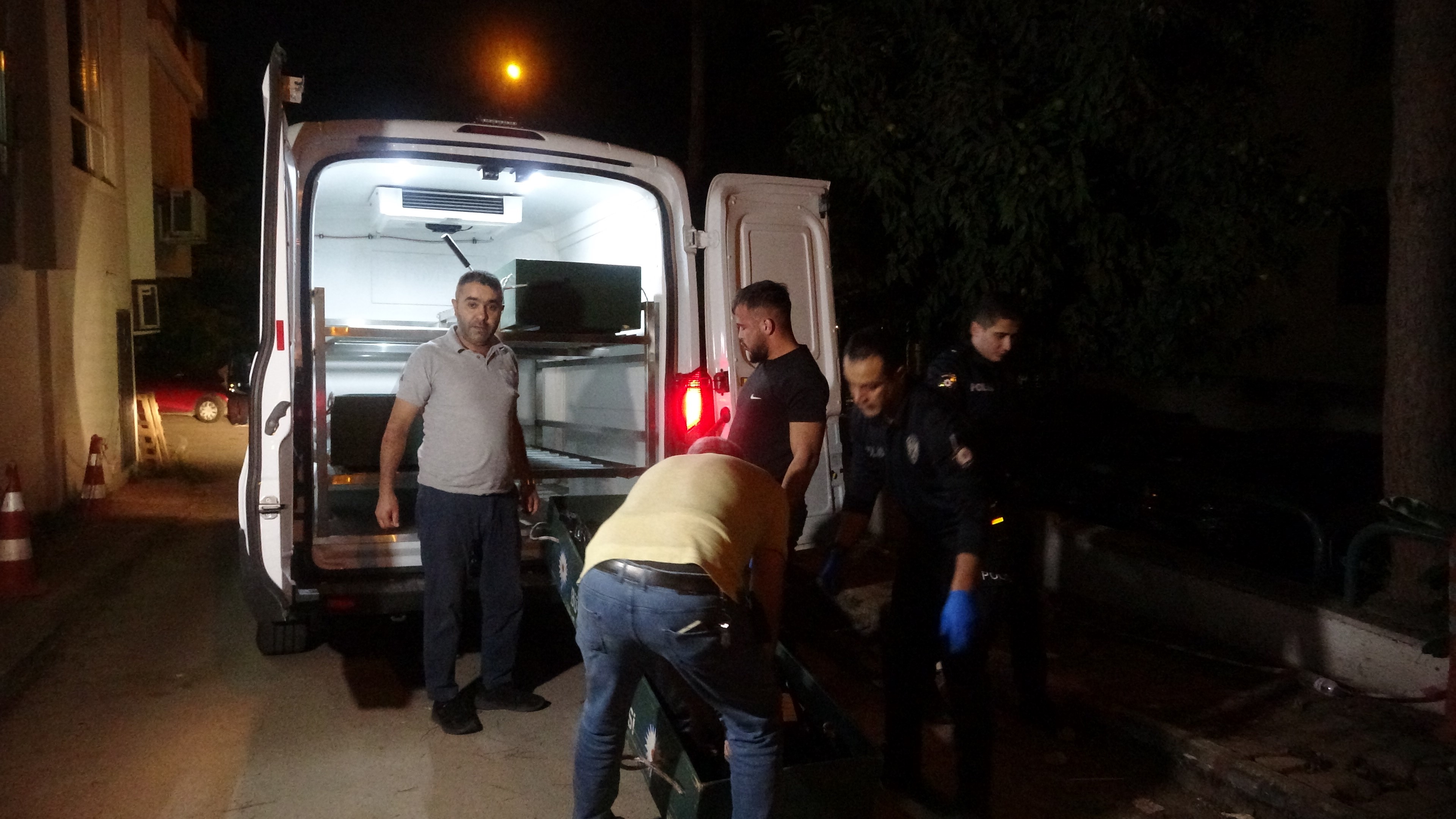 1 Saatlik Ayrılık Ölümle Bitti 72 Yaşındaki Avukat Evinde Ölü Bulundu (4)