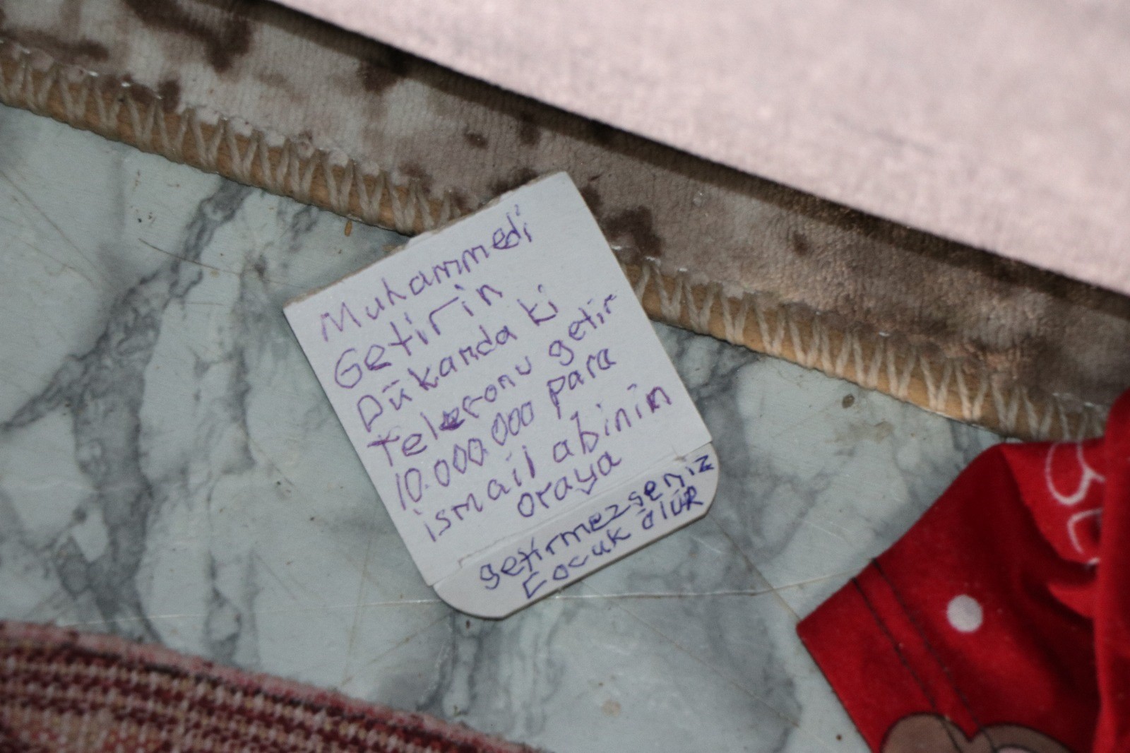 10 Milyon Lira Için Dehşet Küçük Çocuğun Boğazını Falçatayla Kesti! (2)