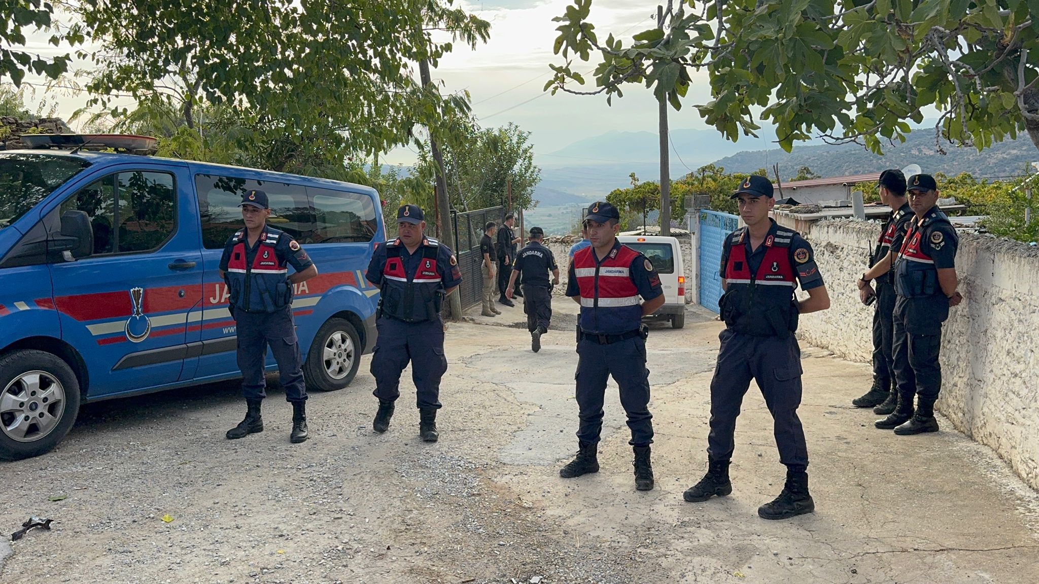 5 Gundur Araniyordu Uc Cocuk Babasi Dere Yataginda Olu Bulundu-1