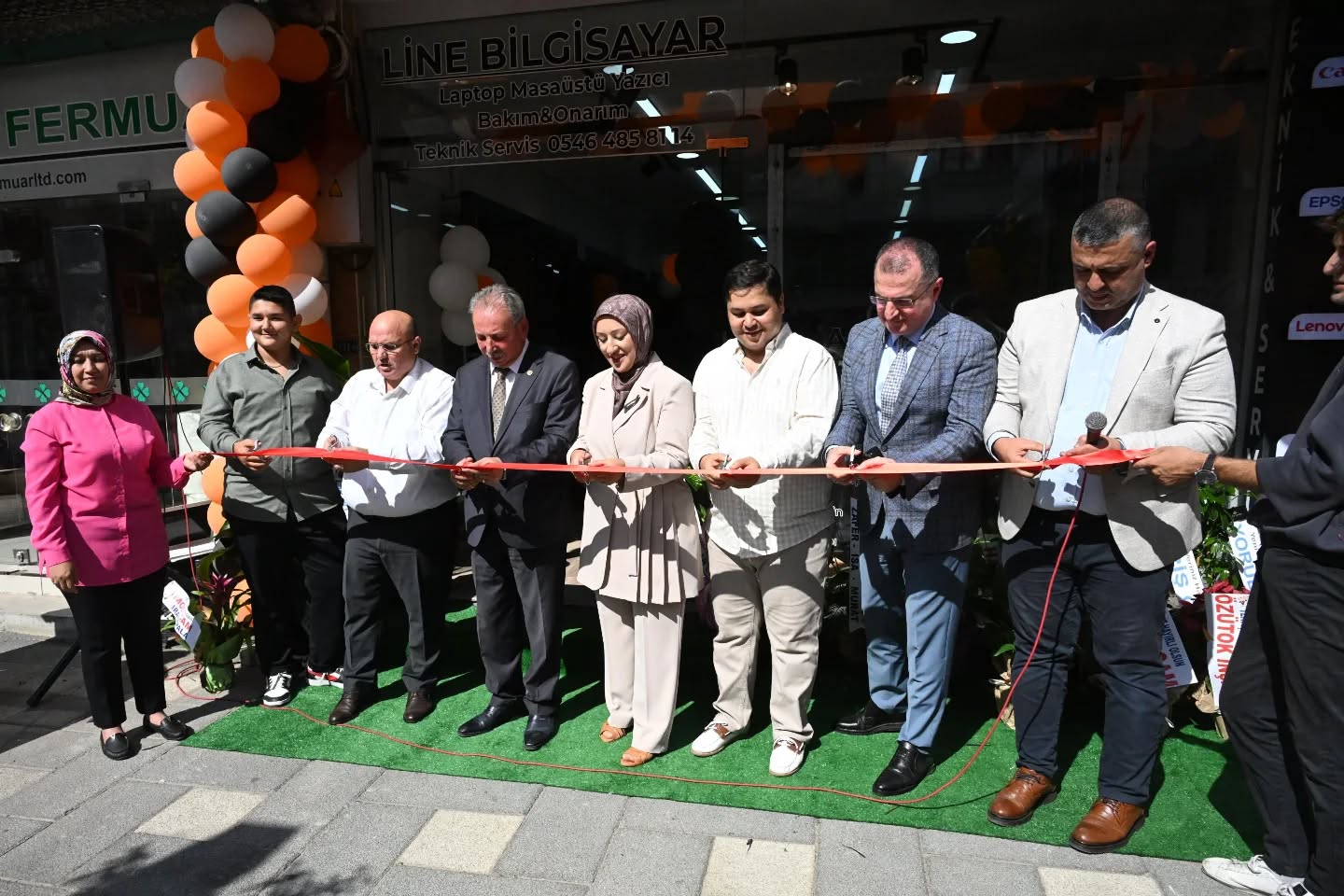 557494872 18389906953192704 3193374689487949374 N