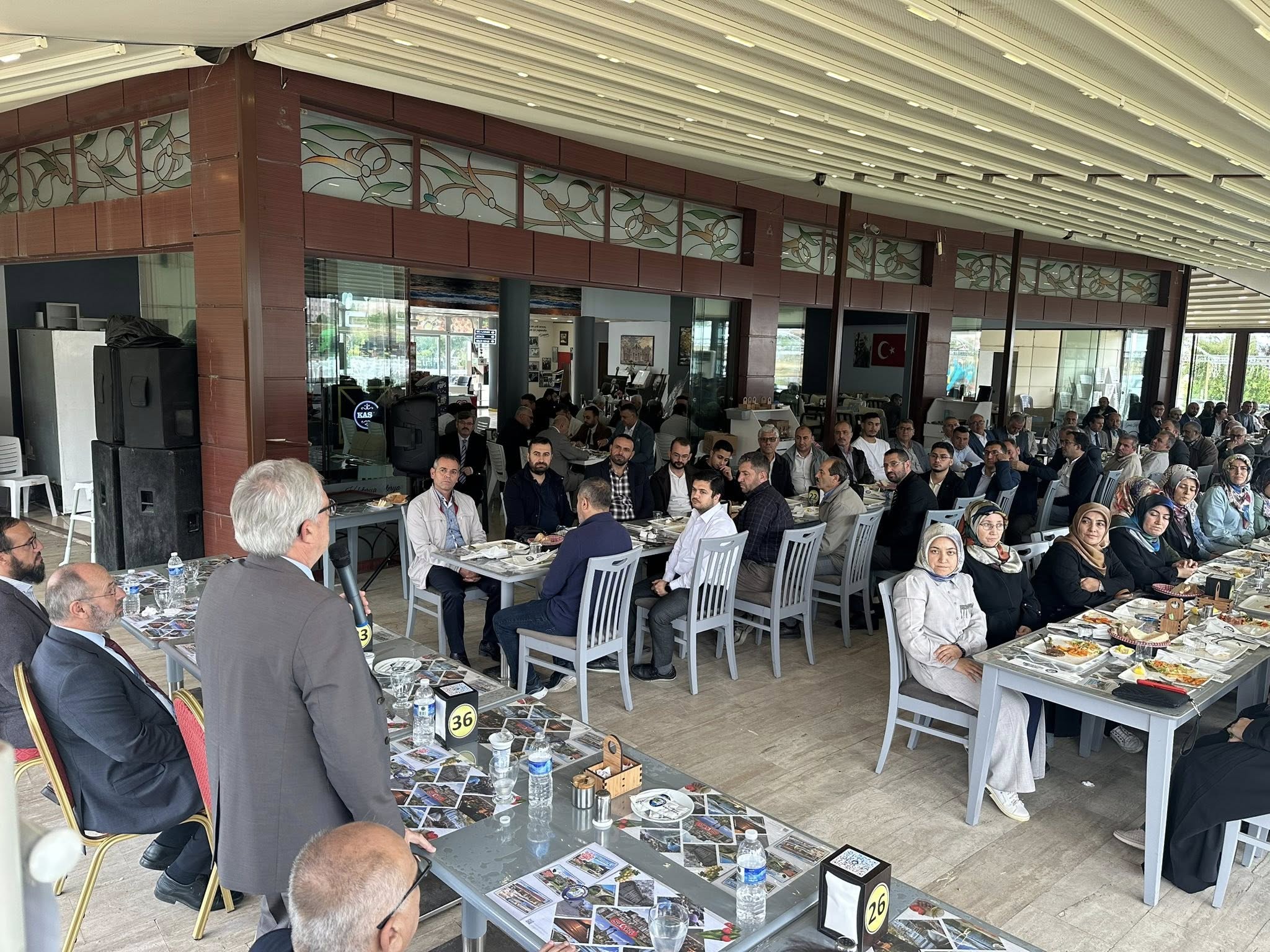 558272840 1417084416662871 7581502022168803220 N