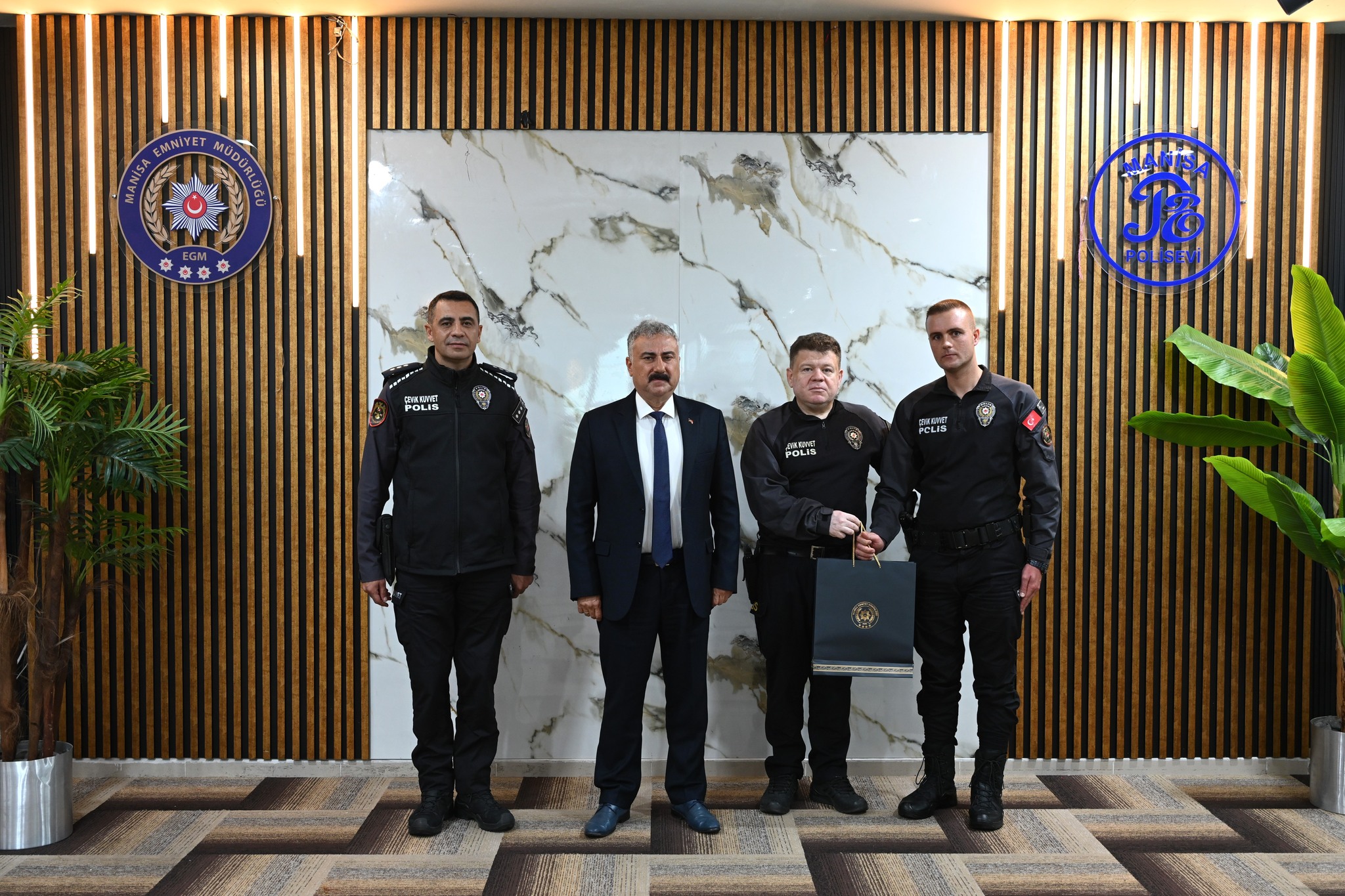 558780707 1243377741163325 9040526048075834832 N