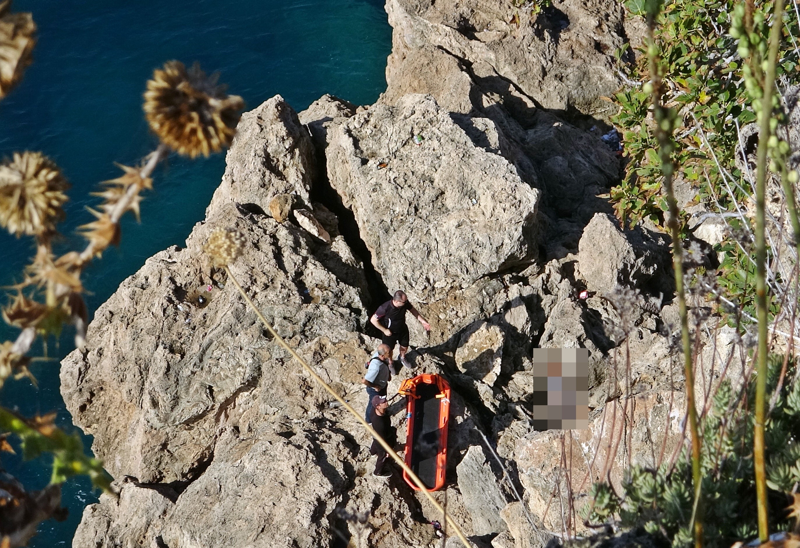 “Abim Ölmüş” Feryatları Yürek Dağladı 4 Çocuk Babası Adam Kayalıklarda Ölü Bulundu (11)