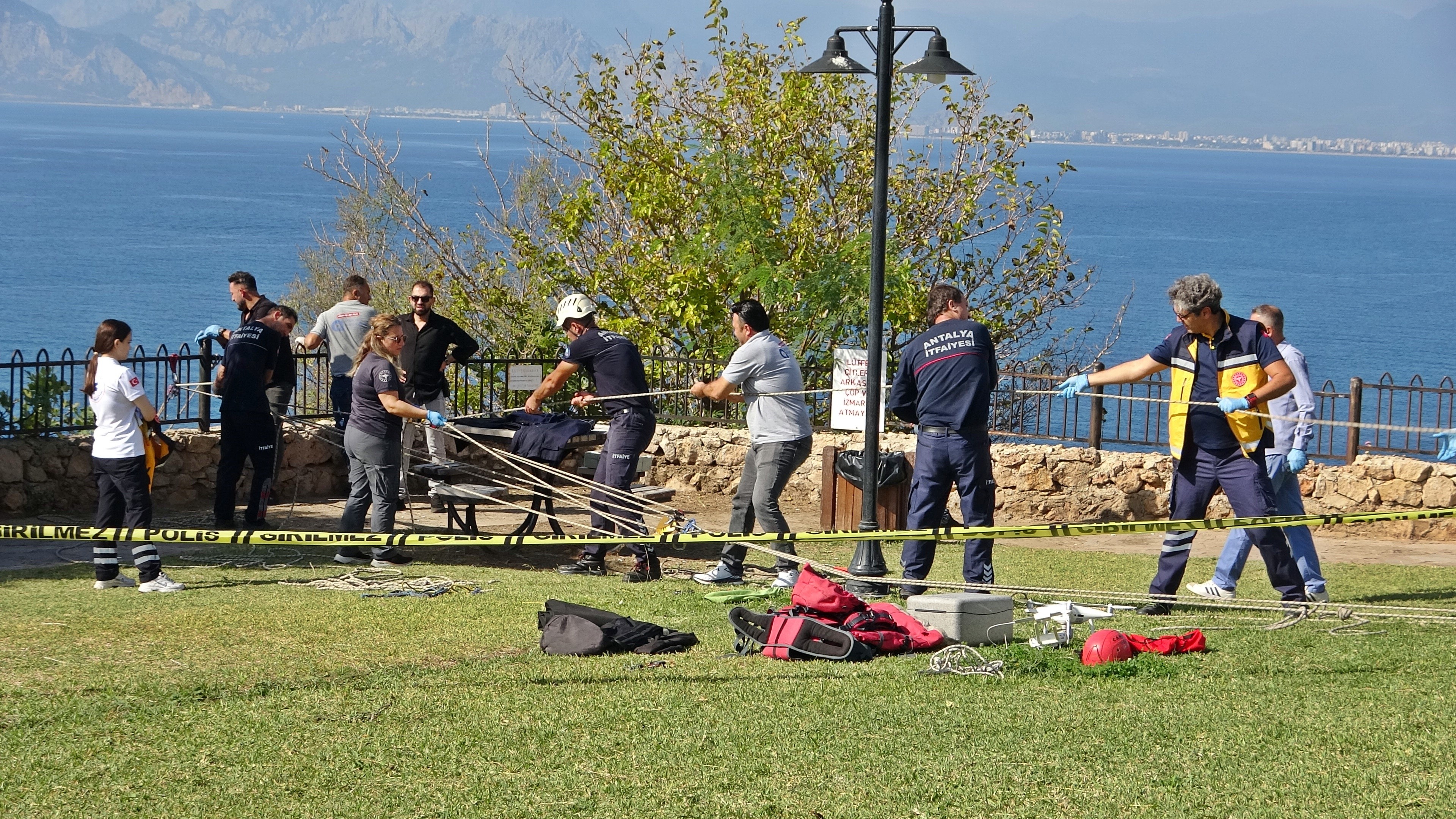 “Abim Ölmüş” Feryatları Yürek Dağladı 4 Çocuk Babası Adam Kayalıklarda Ölü Bulundu (6)