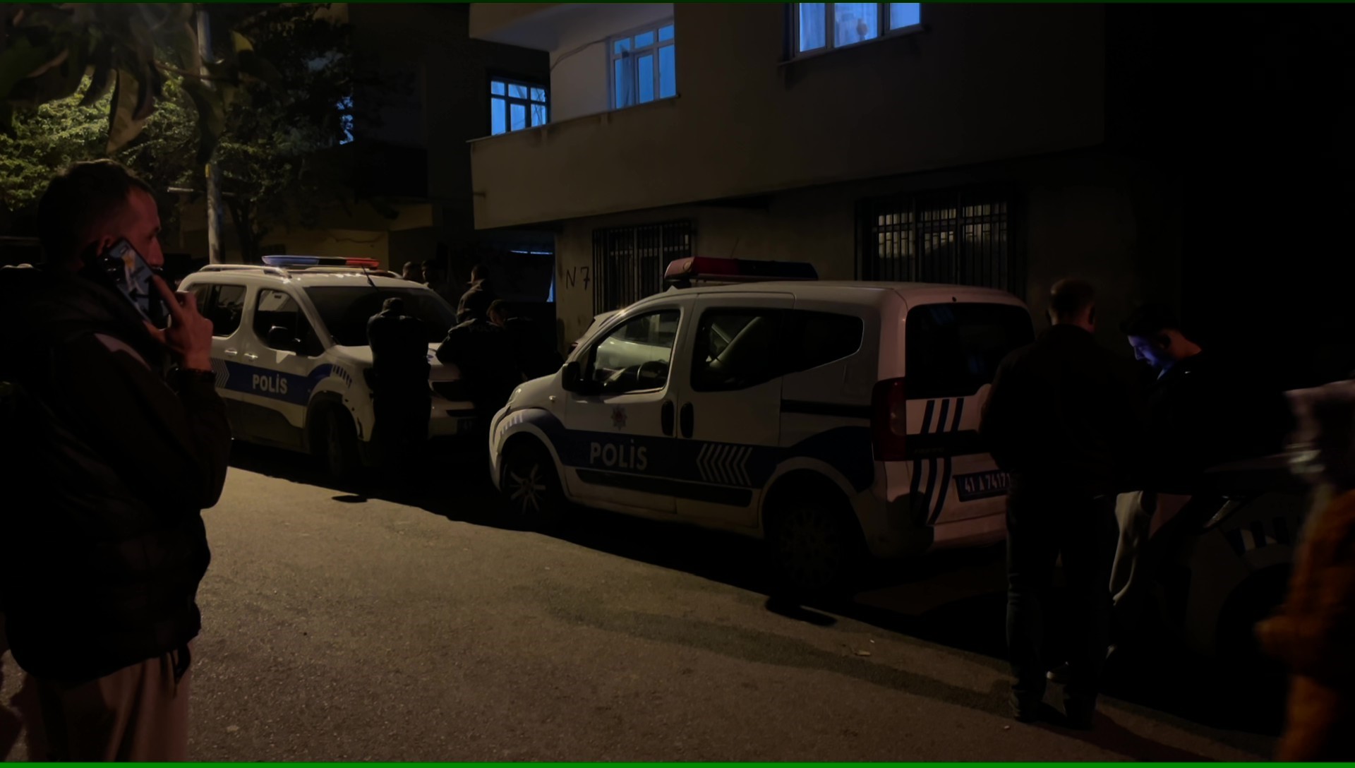 Aile Içi Tartışma Faciaya Dönüştü Yanlışlıkla Kızını Vuran Baba, Aynı Silahla Intihar Etti (3)