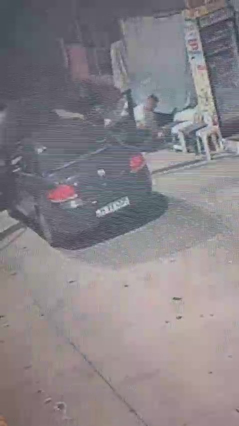 Akaryakıt Istasyonunda Umursamaz Hırsızlar Görüntüler Şoke Etti (4)