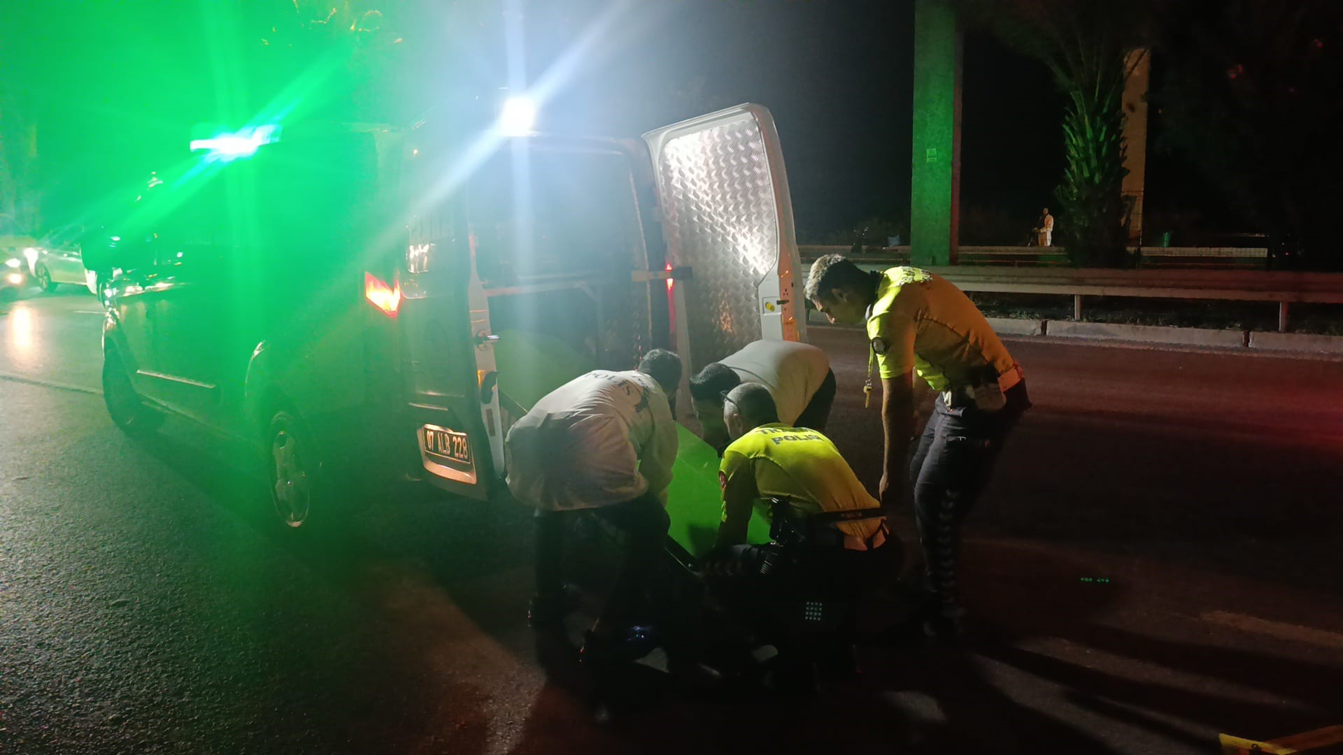 Akşam Saatlerinde Feci Kaza Genç Motosikletli Olay Yerinde Can Verdi (4)