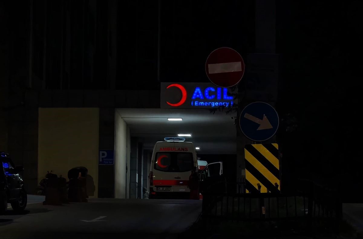 Alacak Kavgası Kanlı Bitti Arkadaşını Bıçaklayıp Hastane Önüne Bıraktı, Polis Peşine Düştü (3)