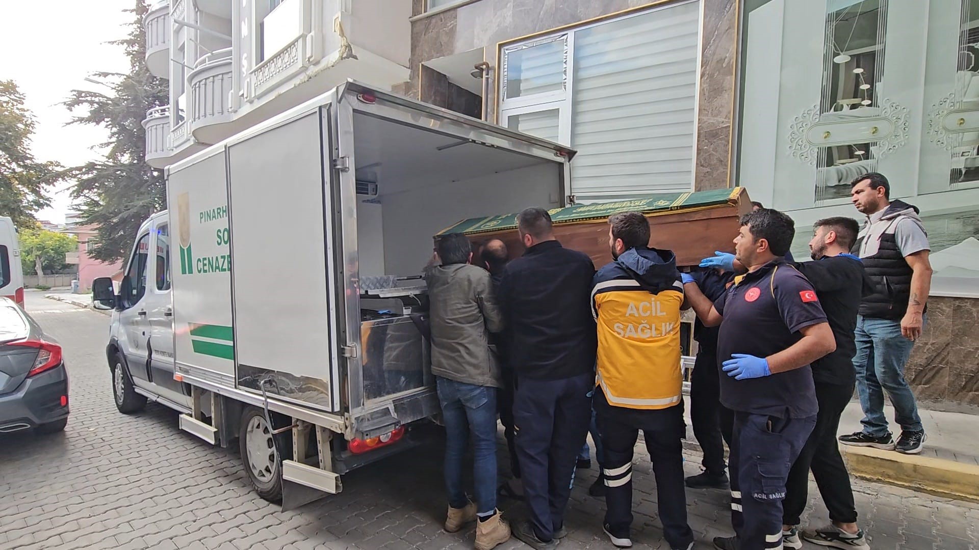 Asansör Kapısını Açtı, Boşluğa Düştü 52 Yaşındaki Usta Hayatını Kaybetti (9)