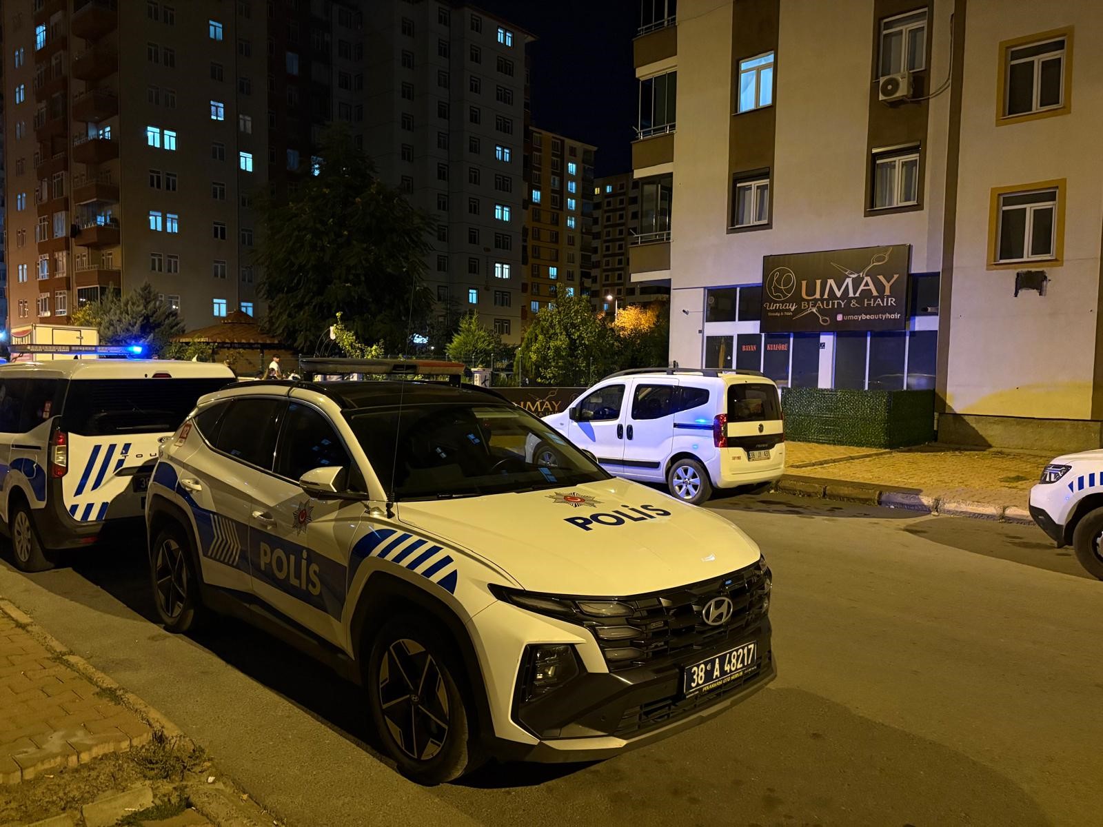 Babası 3 Ay Önce Ölü Bulunmuştu… 20 Yaşındaki Genç Canına Kıydı (4)