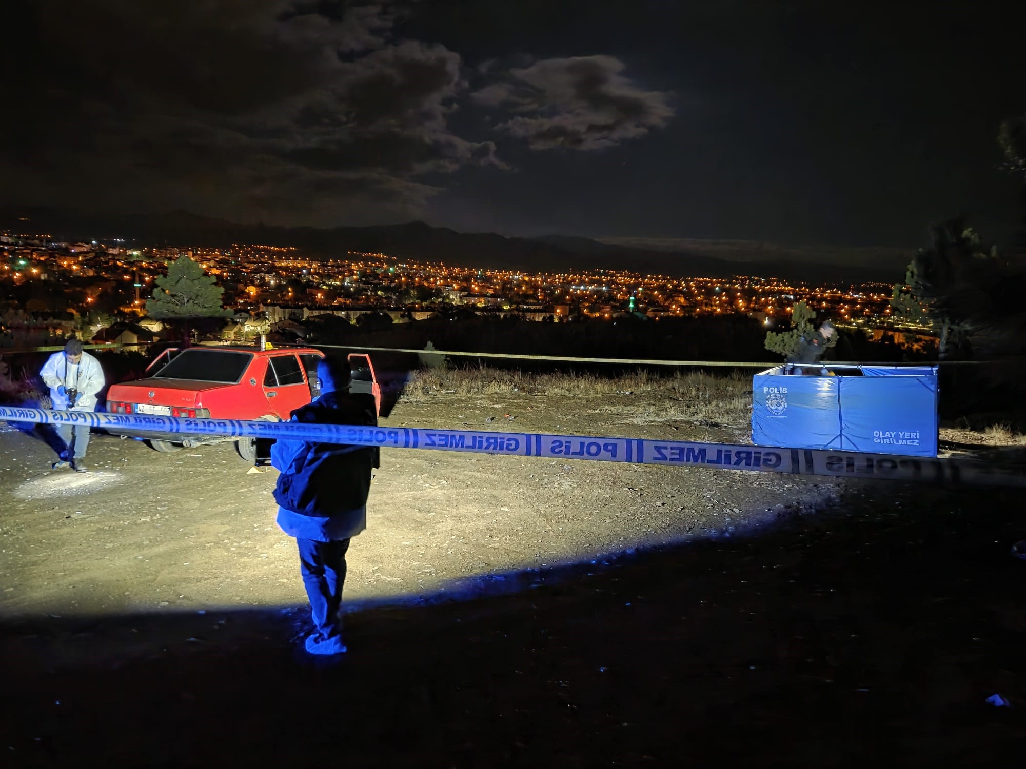 Balkon Tepe Mevkiinde Feci Olay Bir Kişi Aracının Yanında Ölü Buldu (3)