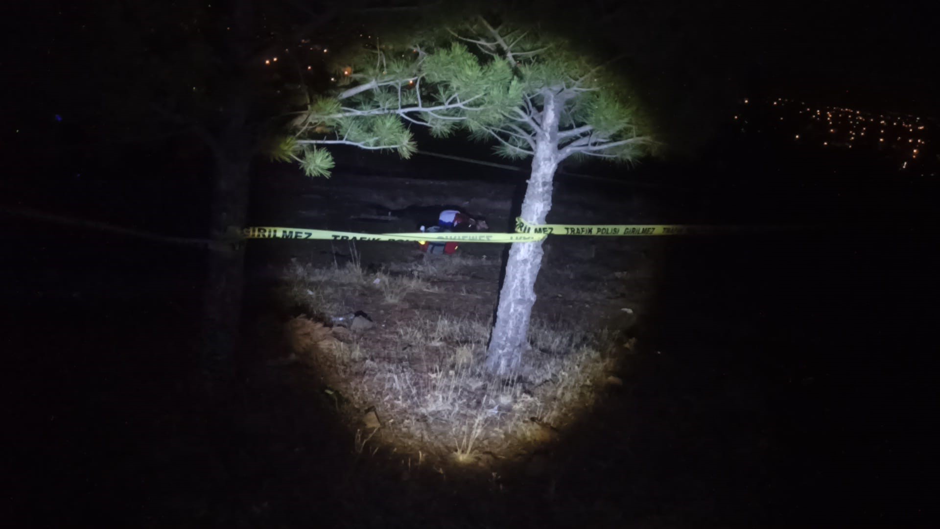 Balkon Tepe Mevkiinde Feci Olay Bir Kişi Aracının Yanında Ölü Buldu (4)