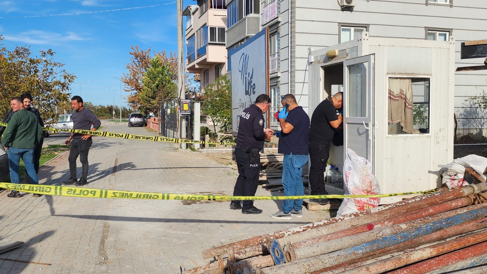 Bekçi Kulübesinde Korkunç Manzara! 65 Yaşındaki Bekçi Ölü Bulundu (3)