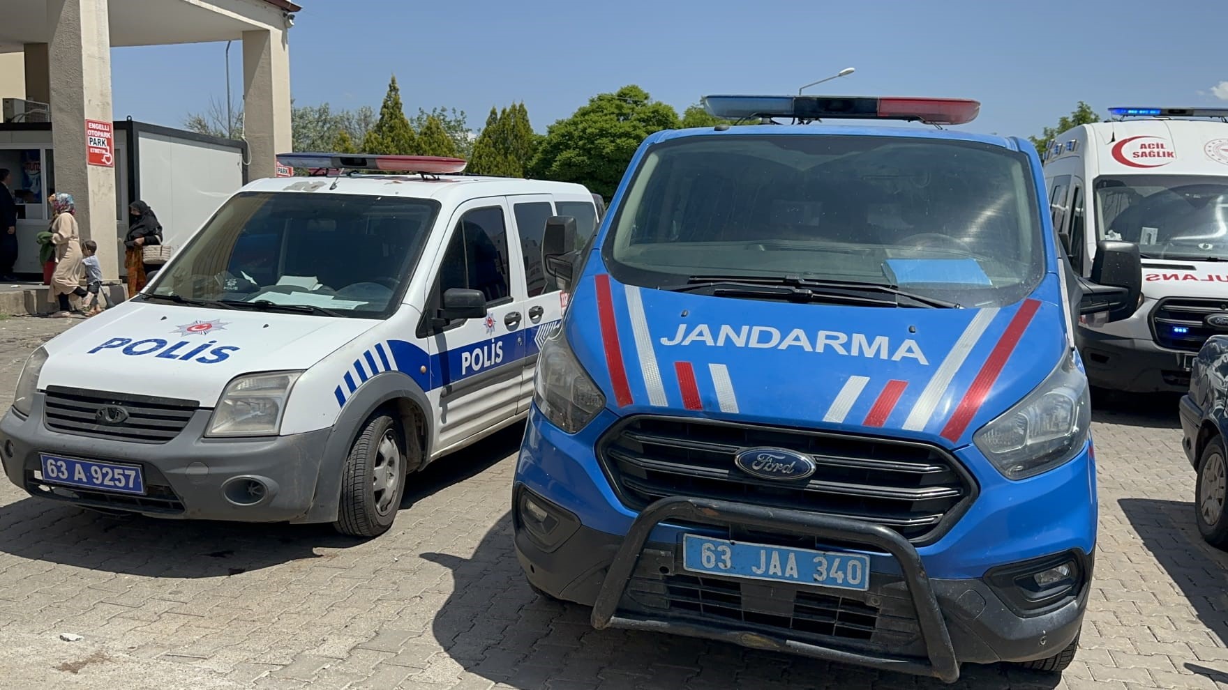 Bir Anlık Dikkatsizlik Can Aldı 1,5 Yaşındaki Çocuk Iş Makinesinin Altında Kaldı (3)