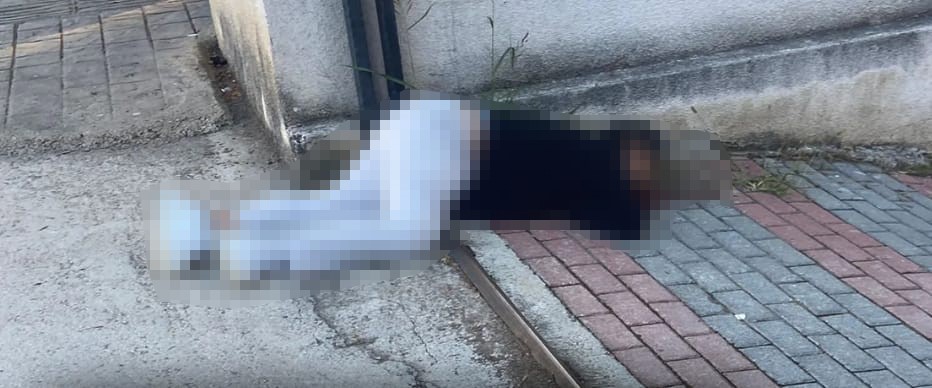 Bir Koca Dehşeti Daha! 39 Yaşındaki Kadın Sokak Ortasında Canice Katledildi (3)