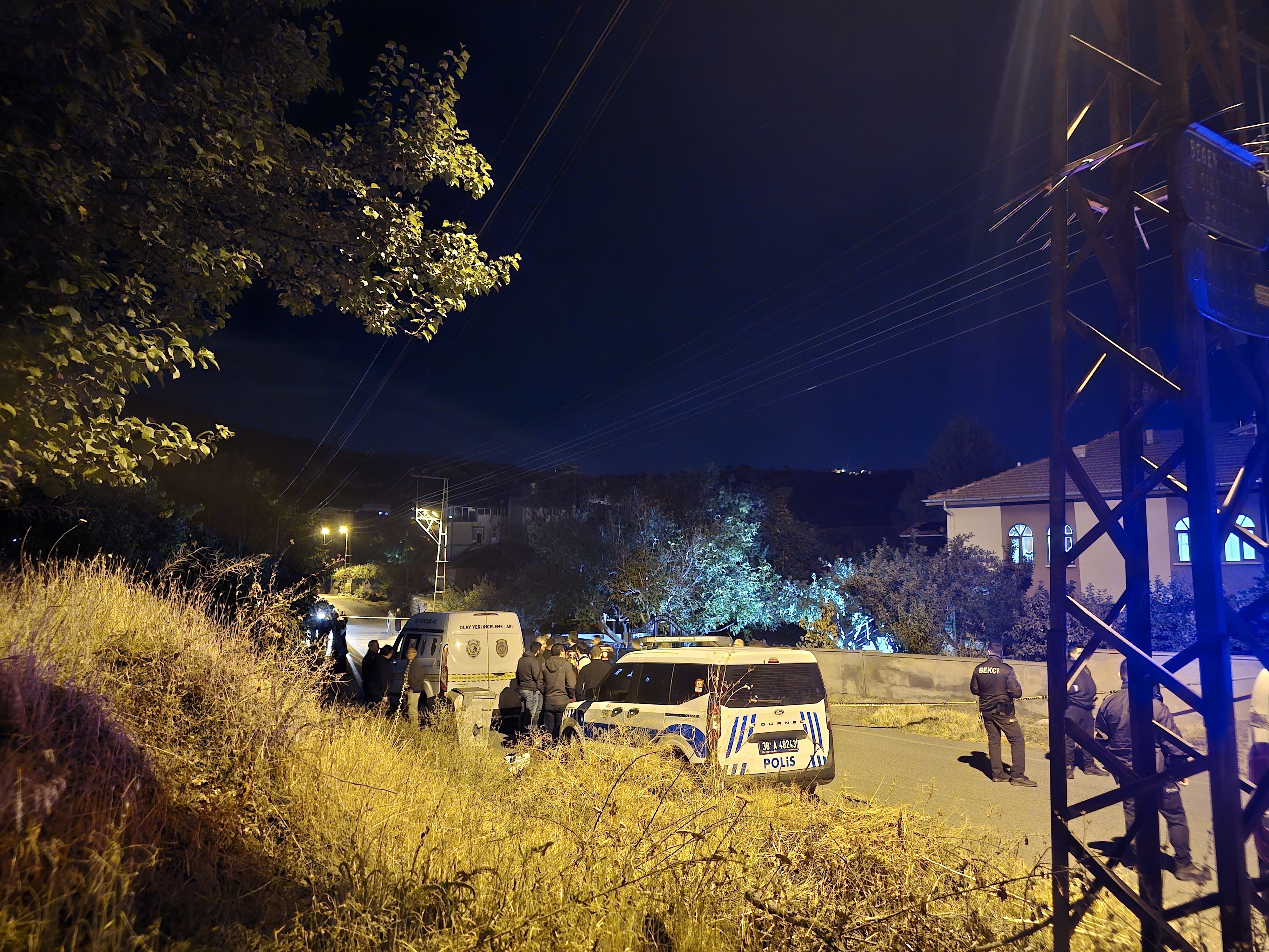 Cami Çıkışı Katliam Yaşlı Çifti Öldüren Zanlı Atla Kaçtı (3)