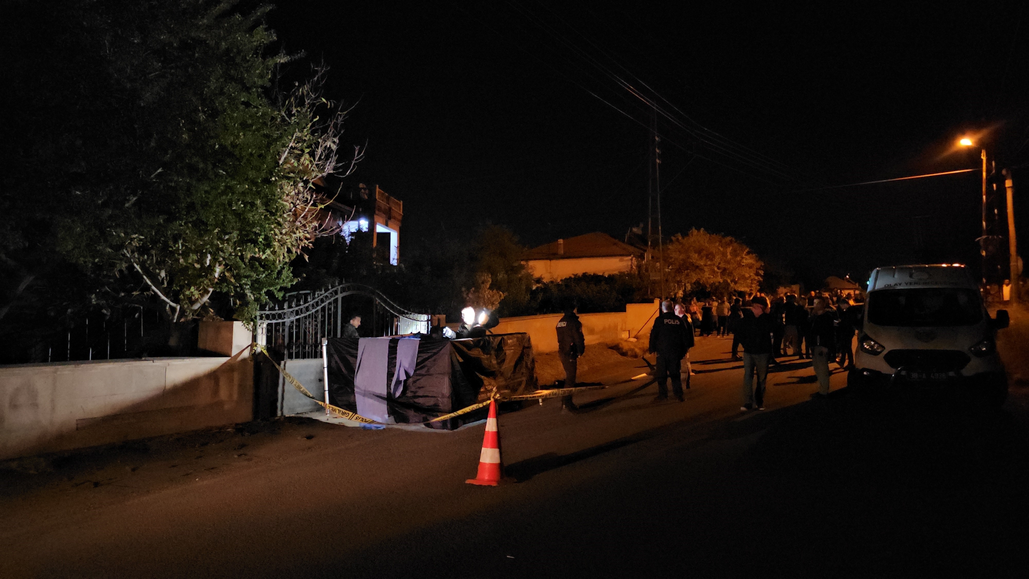 Cami Çıkışı Katliam Yaşlı Çifti Öldüren Zanlı Atla Kaçtı (6)