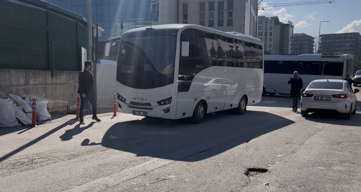 Chp’li Eski Başkan Ve 21 Şüpheli Adliyeye Sevk Edildi (3)