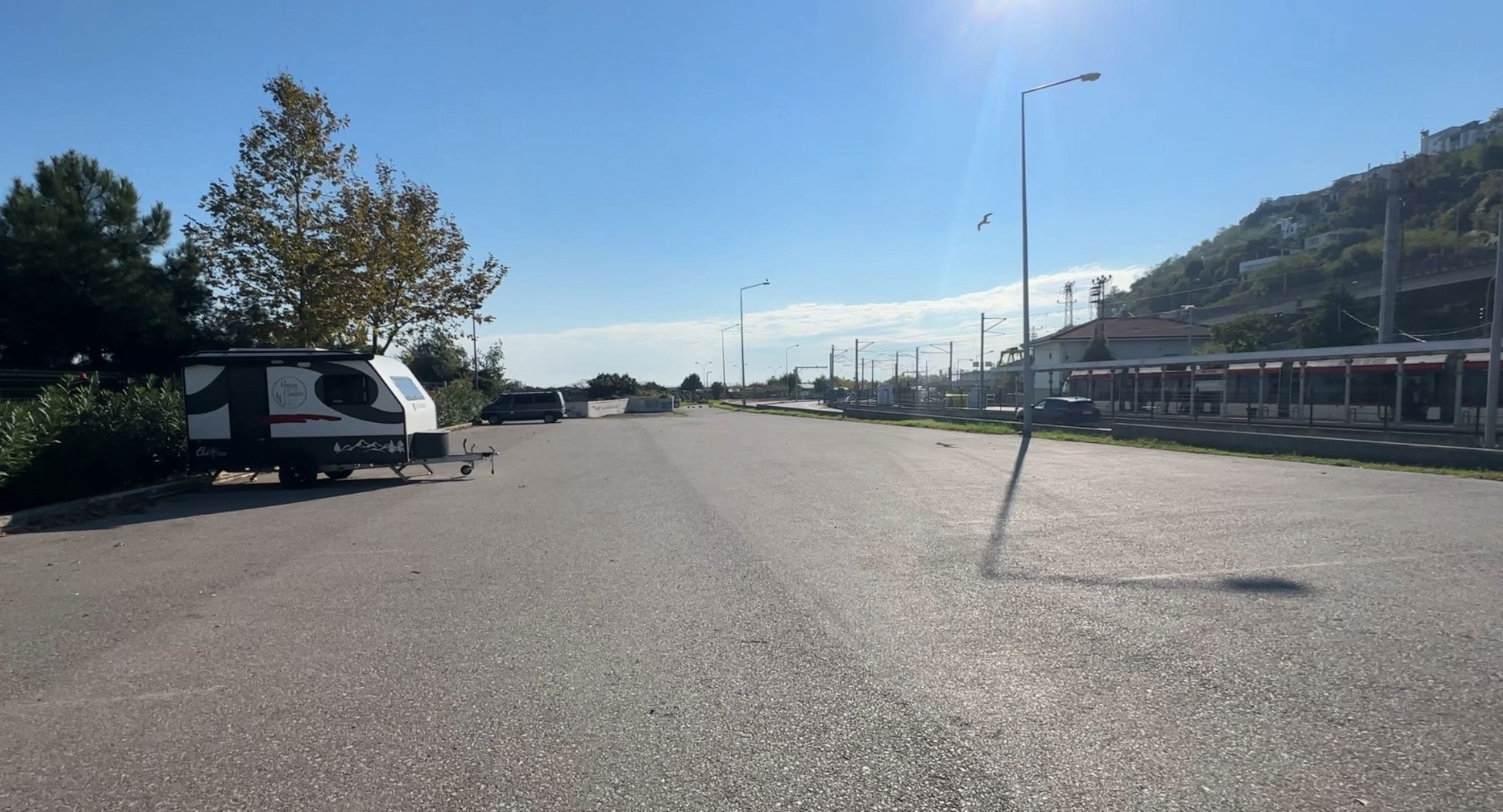 Çocuk Teslimi Sırasında Dehşet Anları! Başından Vuruldu, Araçtan Düştü (2)