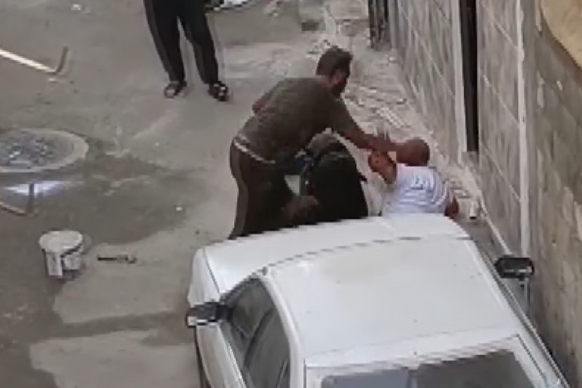 Dehşet Verici Anlar Kamerada Kardeşini Defalarca Bıçakladı, “Deli Değilim” Dedi (9)