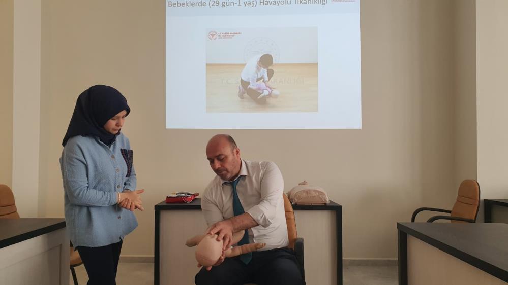 Demirci Belediyesi Personeline Hayat Kurtaran Egitim (3)