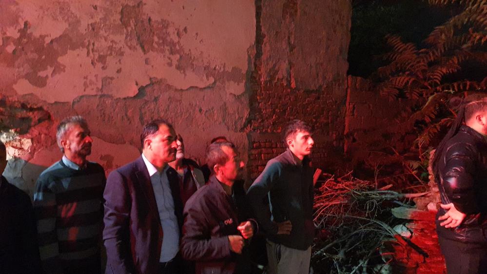 Demi̇rci̇ Ev Yangini