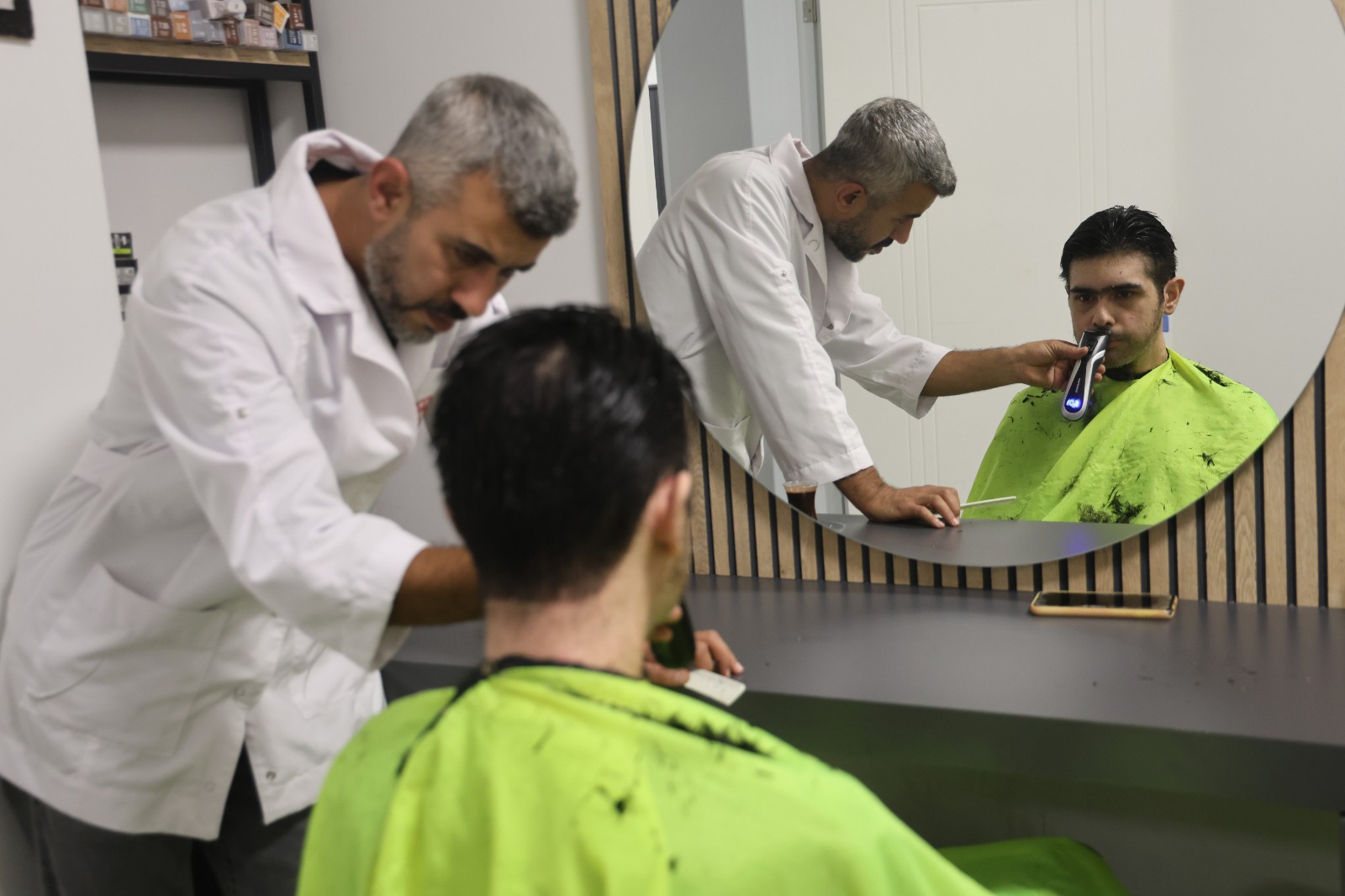 Deprem Mağduru Genç, 3 Yıl Sonra Hayata Ilk Adımı Attı! Hamam, Tıraş Ve Ilk Dışarı Çıkış… İşte Barış’ın Yeni Hali (4)