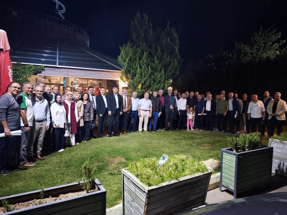 Egitim Bir Sen Akhisar Isyeri Temsilcileri Toplantisi Yogun Katilimla Gerceklestirildi (1)