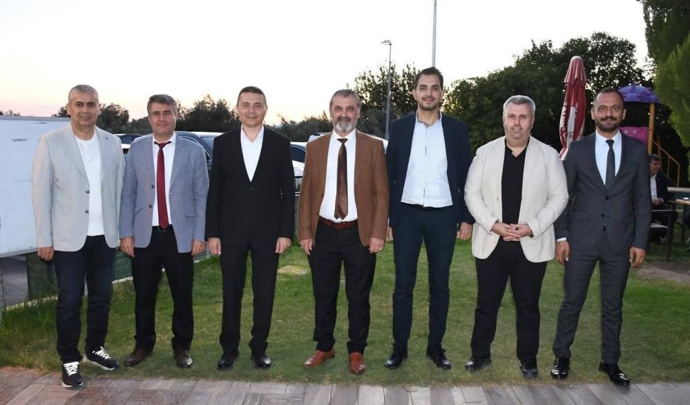 Egitim Bir Sen Akhisar Isyeri Temsilcileri Toplantisi Yogun Katilimla Gerceklestirildi (2)