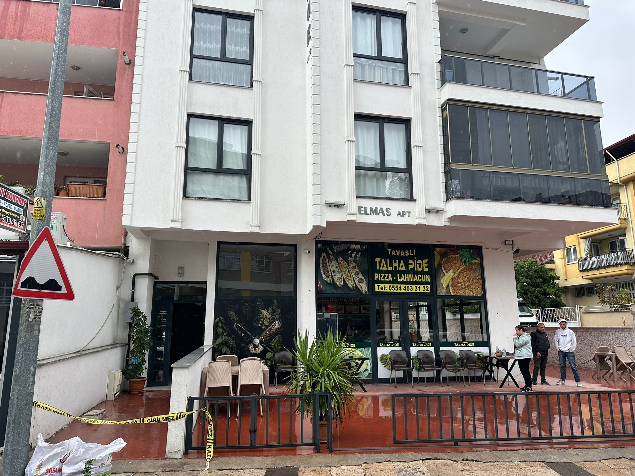 Endişeyle Gittiler, Acıyla Döndüler Evinde Asılı Halde Bulundu (2)