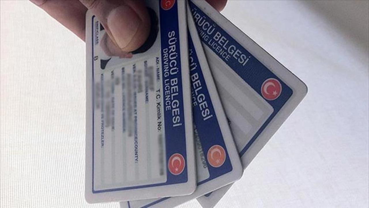 Eski Tip Ehliyet 2409023